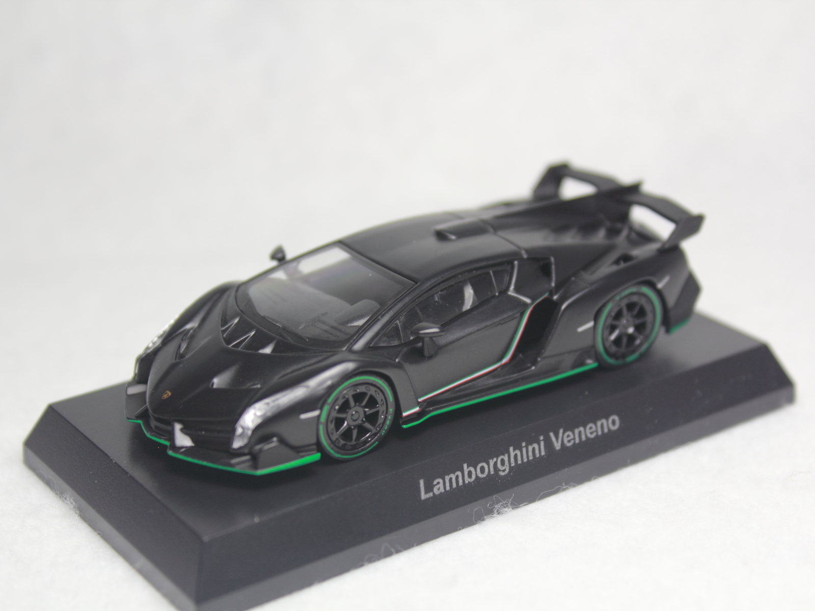 京商 ランボルギーニ ヴェネーノ 1/64 Kyosho Lamborghini Veneno 1:64